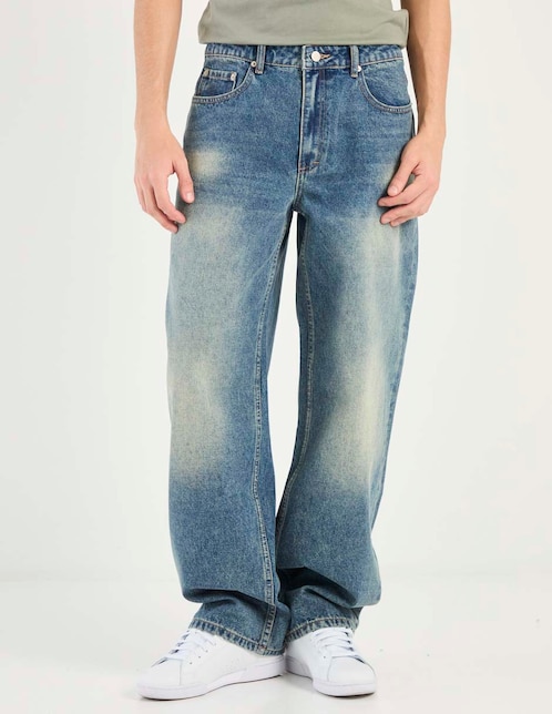 Jeans relaxed straight deslavado para hombre 1