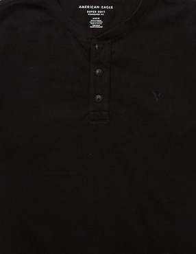 Playera American Eagle cuello henley para hombre