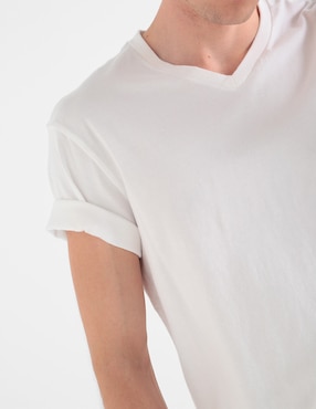 Playera American Eagle cuello V para hombre