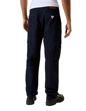 Jeans cargo Guess lavado obscuro para hombre