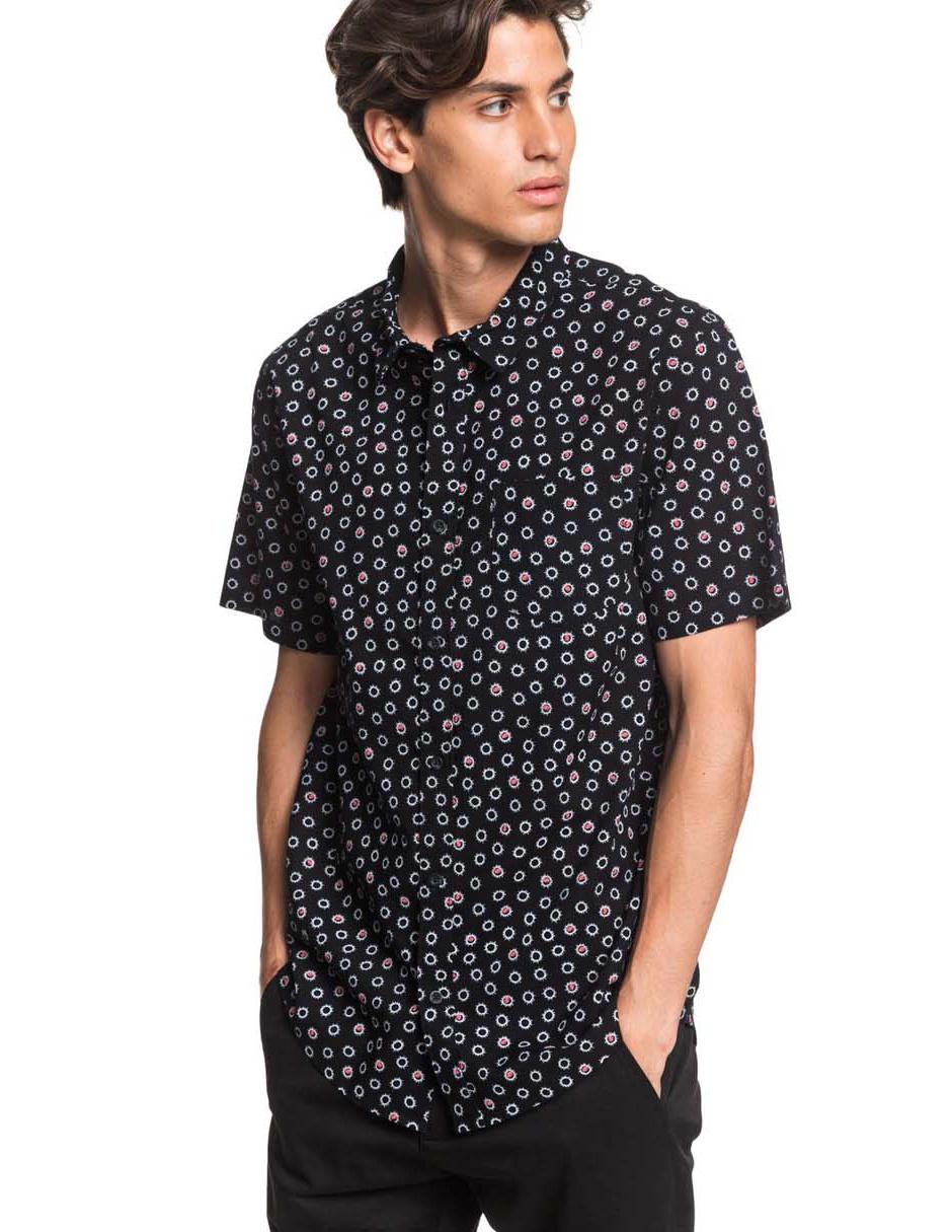 Camisa casual Quiksilver corte regular fit negra con diseño gráfico en  Liverpool