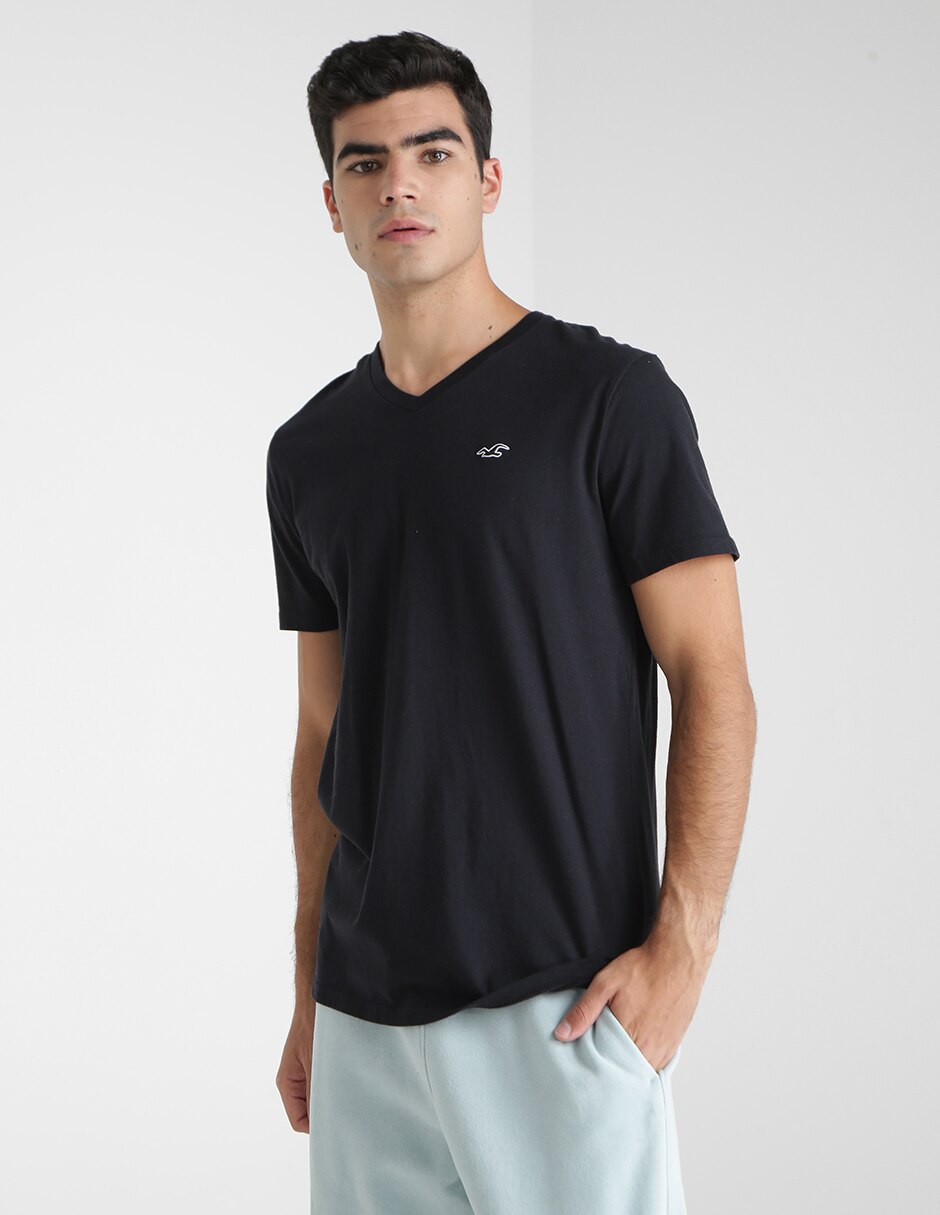 Playera Hollister cuello V para hombre en Liverpool