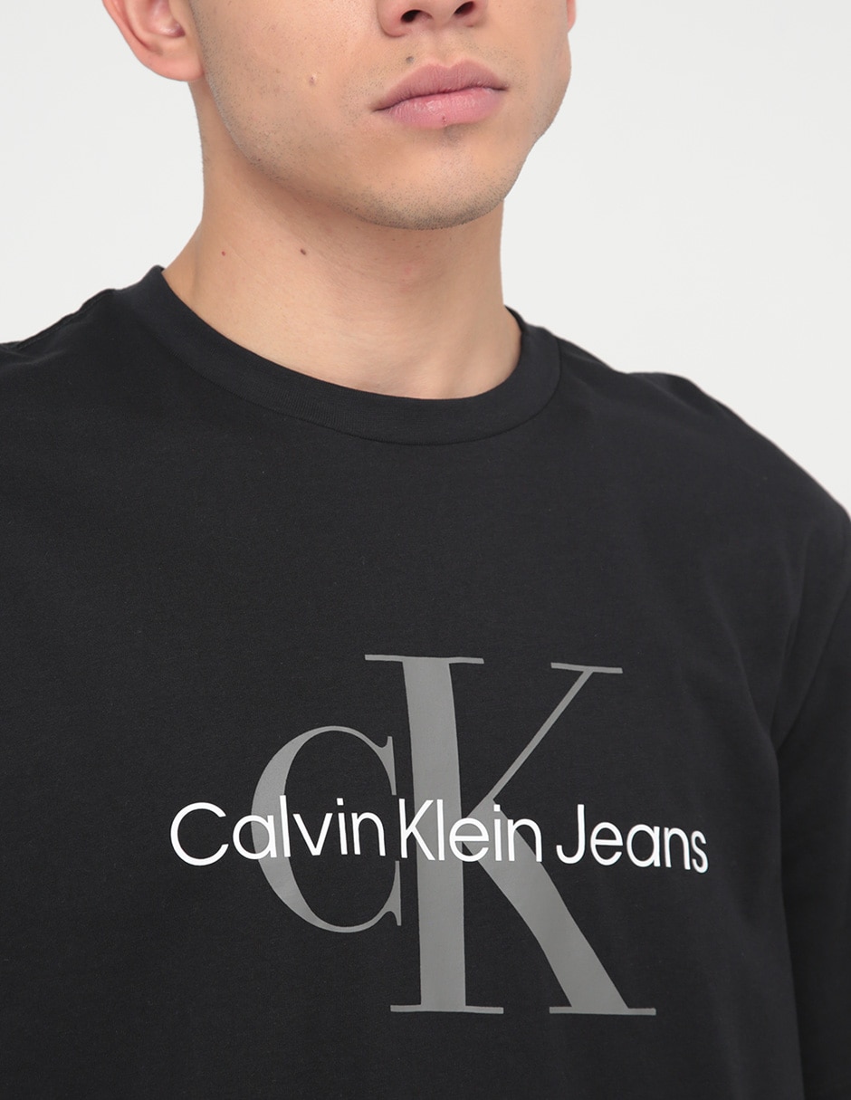 Playera cuello redondo para hombre 4