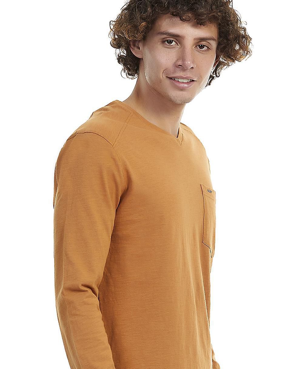 Playera cuello v para hombre 4