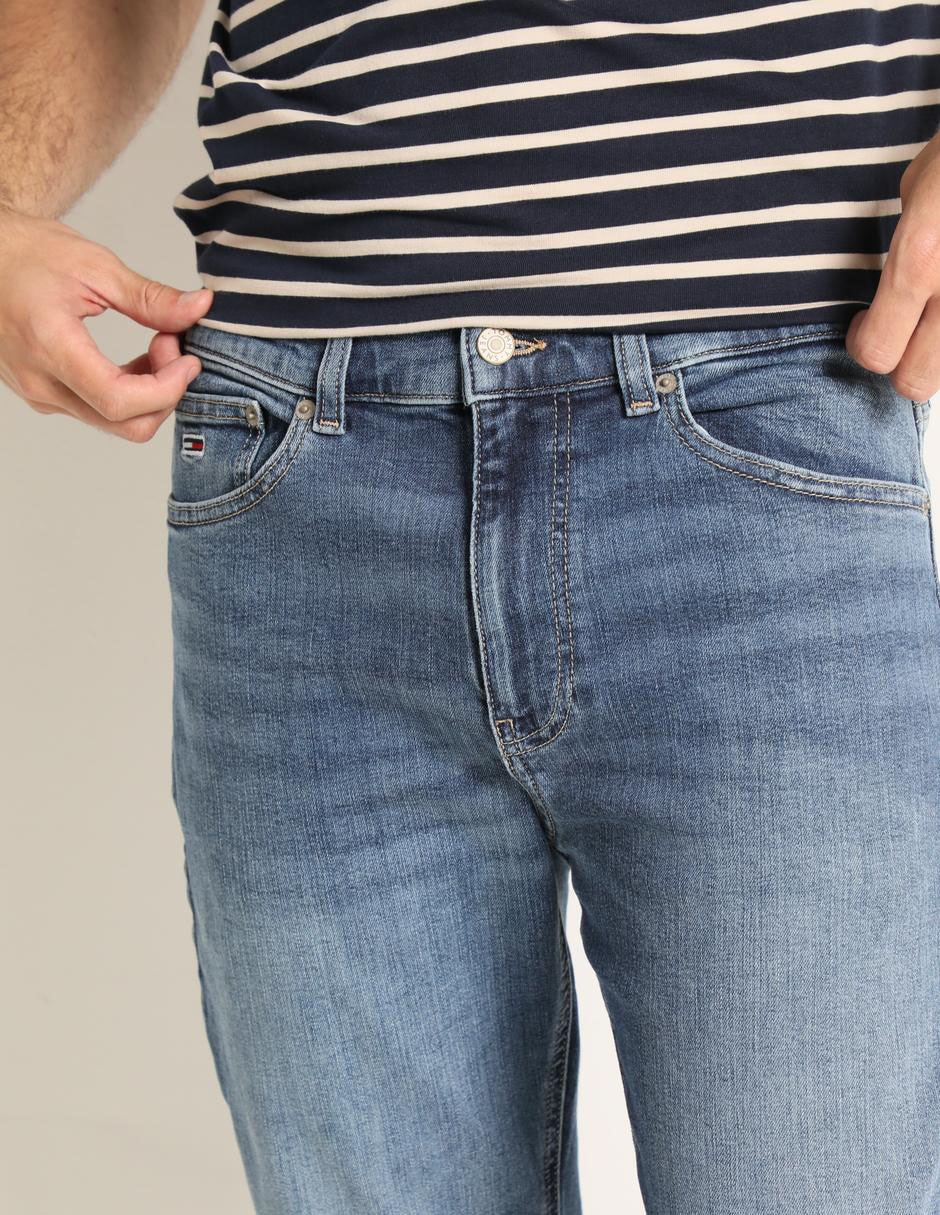 Jeans straight deslavado para hombre 4