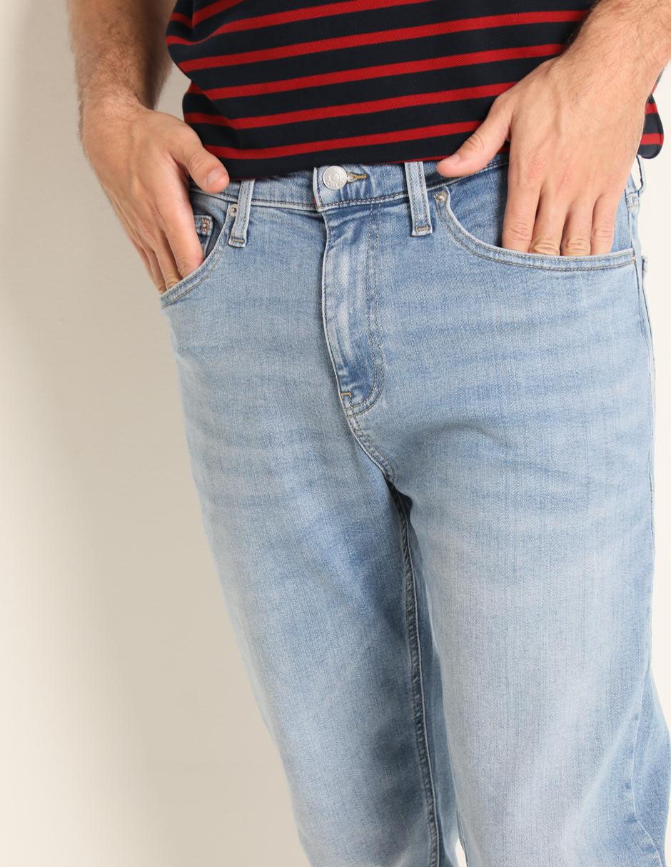 Jeans slim lavado claro para hombre 4