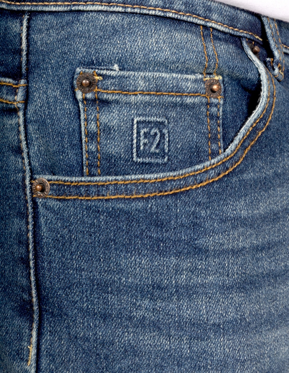 Jeans slim deslavado para hombre 4