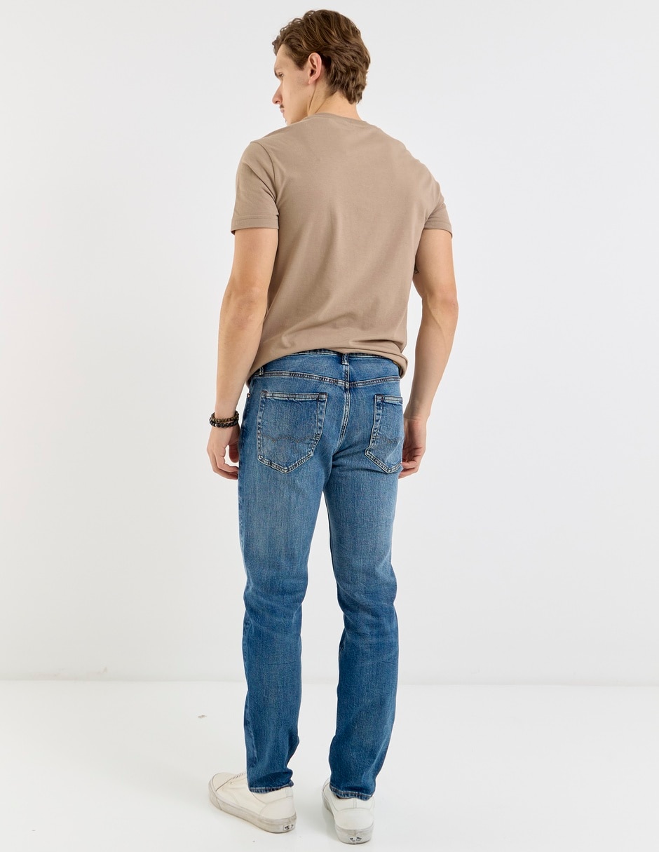 Jeans slim deslavado para hombre 6