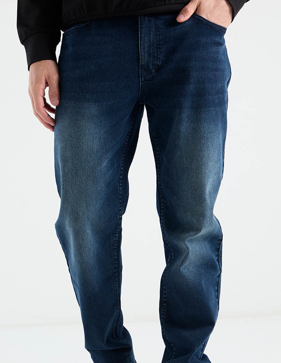 Jeans straight deslavado para hombre 5