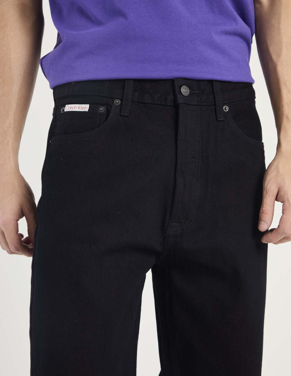 Jeans straight lavado obscuro para hombre 4