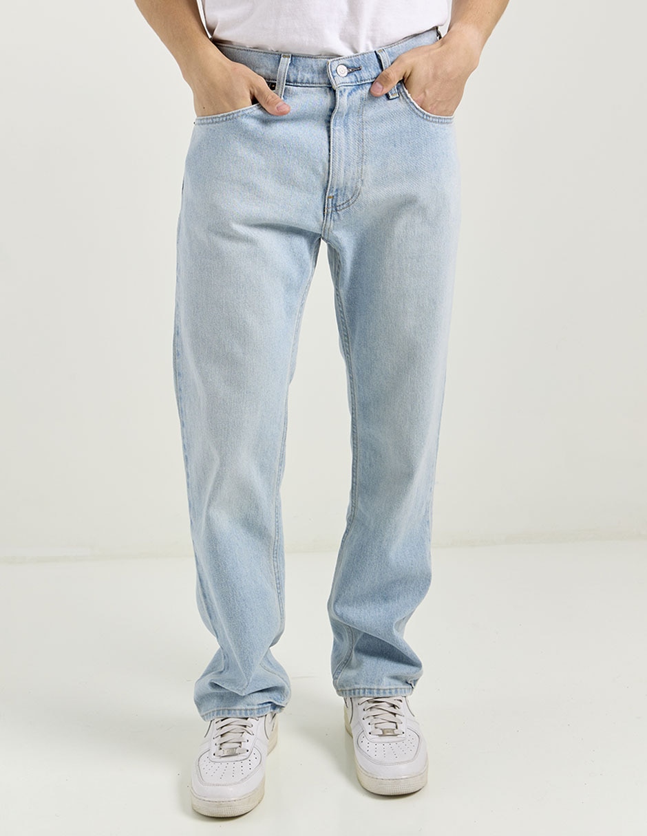 Jeans straight deslavado para hombre