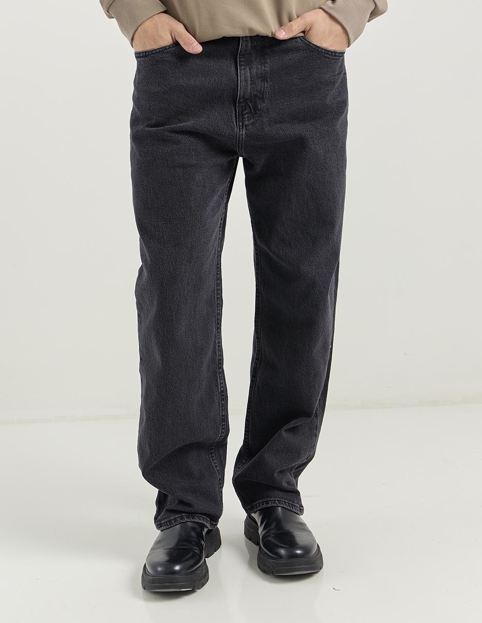 Jeans straight lavado obscuro para hombre