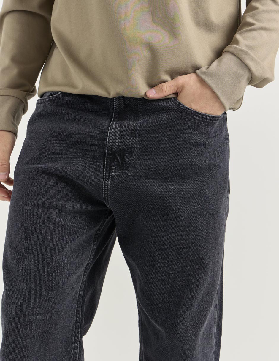 Jeans straight lavado obscuro para hombre 4
