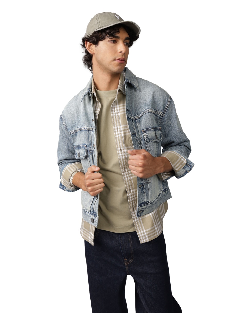 Chamarra denim de mezclilla con bolsillos para hombre 1