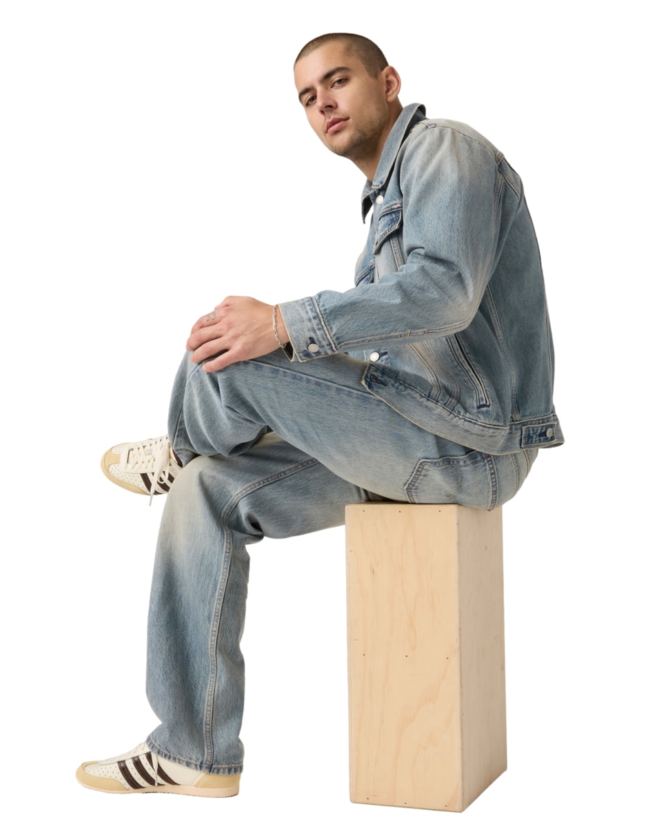 Chamarra denim con bolsillos para hombre 4