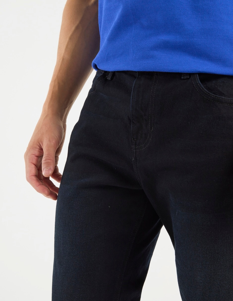 Jeans straight deslavado para hombre 5