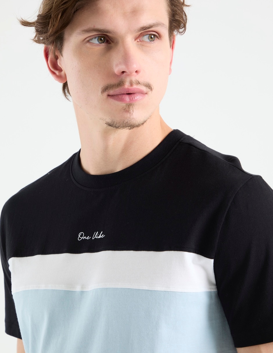 Playera cuello redondo para hombre 4