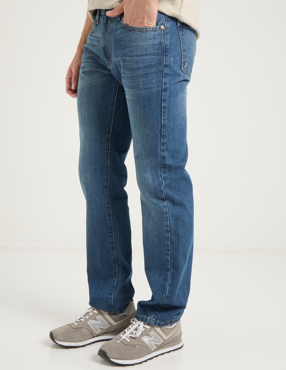 Jeans straight deslvadado para hombre 5