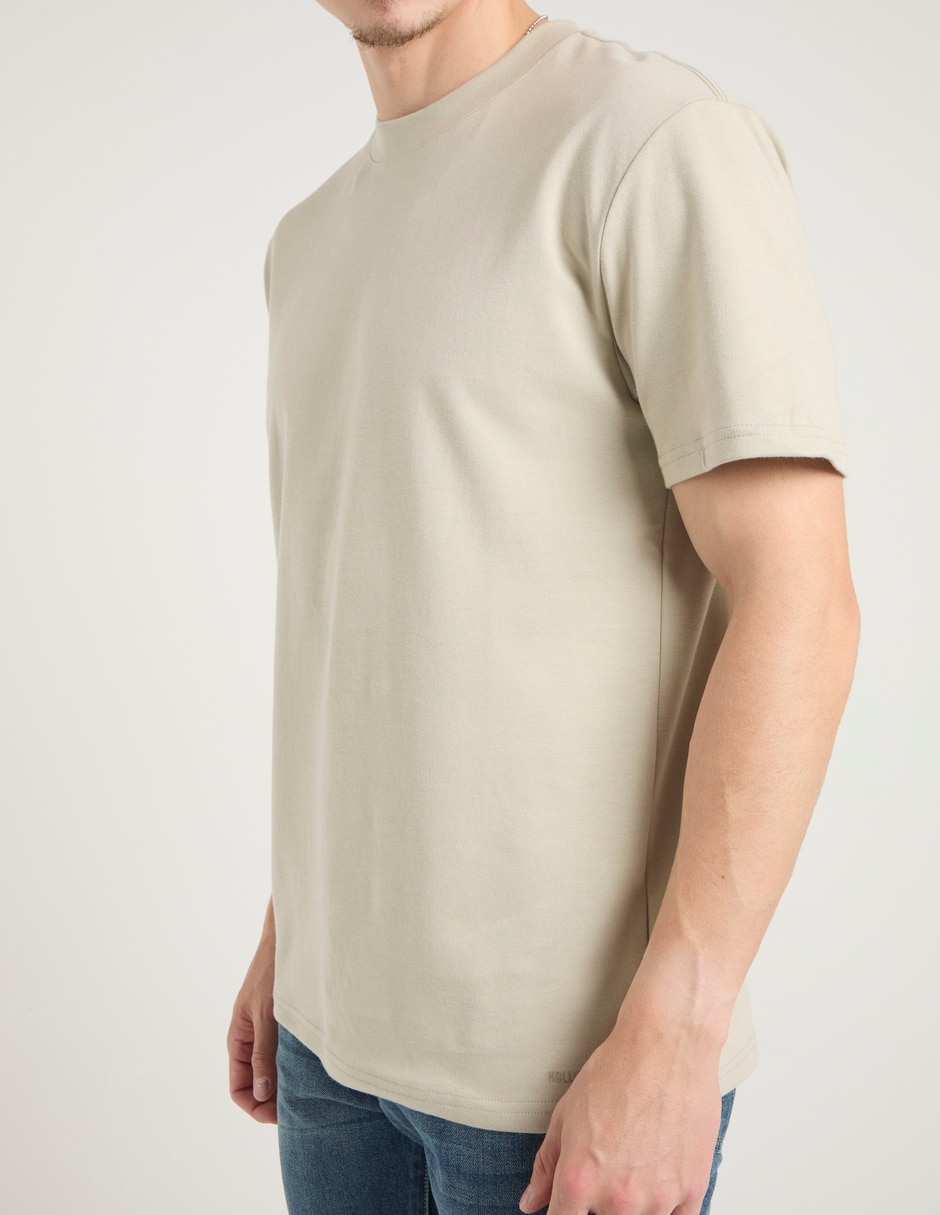 Set playera cuello redondo para hombre 5