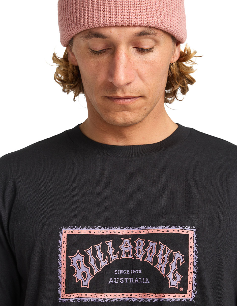 Playera Arch Frame SS cuello redondo para hombre 4